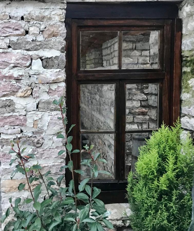 Vila Eri Gjirokaster Exterior photo